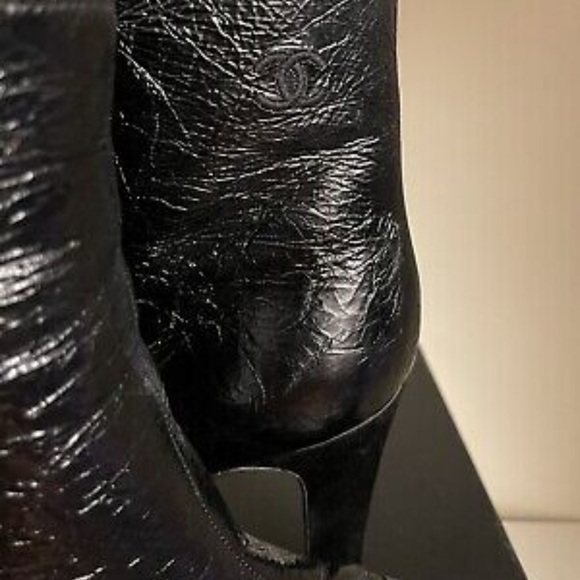 CHANEL Crumpled Calfskin Satin Cap Toe Short Ankle Boots 42 - Picture 8 of 10